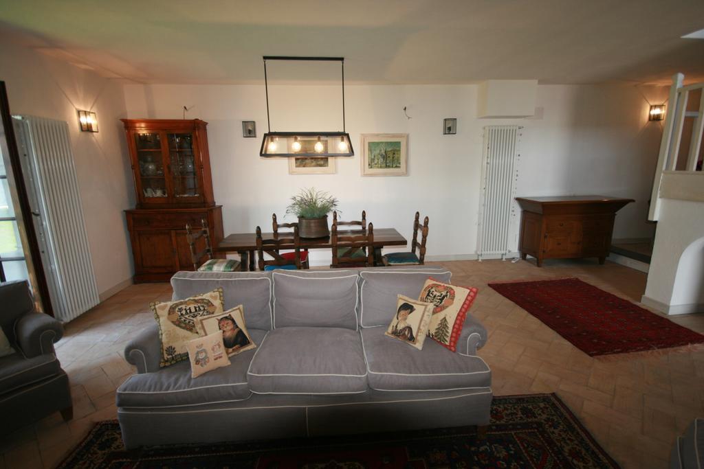 La Villa Di Augusto アングイッラーラ・サバーツィア 部屋 写真